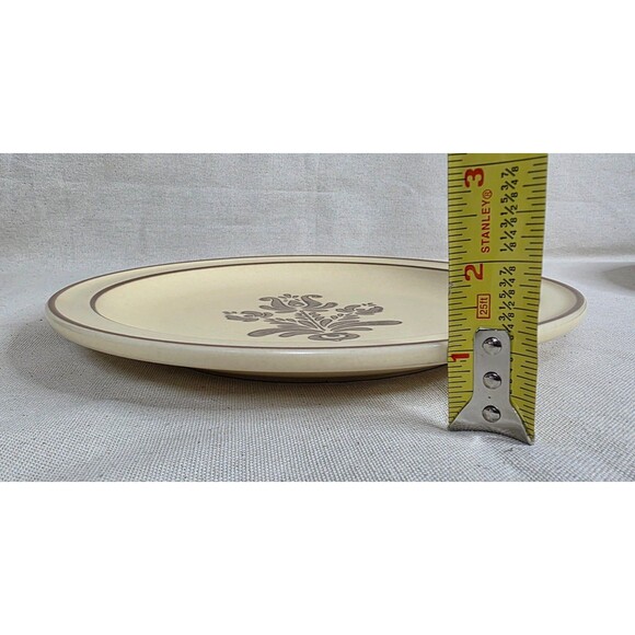 Vintage Pfaltzgraff Village Dinner Plates – Set of 4 (Early 1980s Mark) - Picture 8 of 8